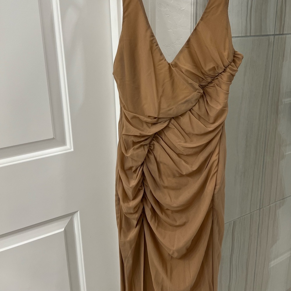 NWT Michael Costello x Revolve Misha Maxi Dress in Nude - Picture 5 of 8